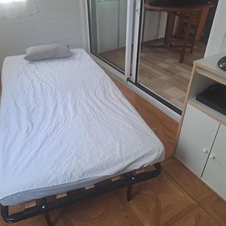 Chalet Pour 5 Personnes Equipe Sur Emplacement Privatif Dans Camping 4 Etoiles Appartenant Et Gere Par Un Particulier Foix Exterior foto