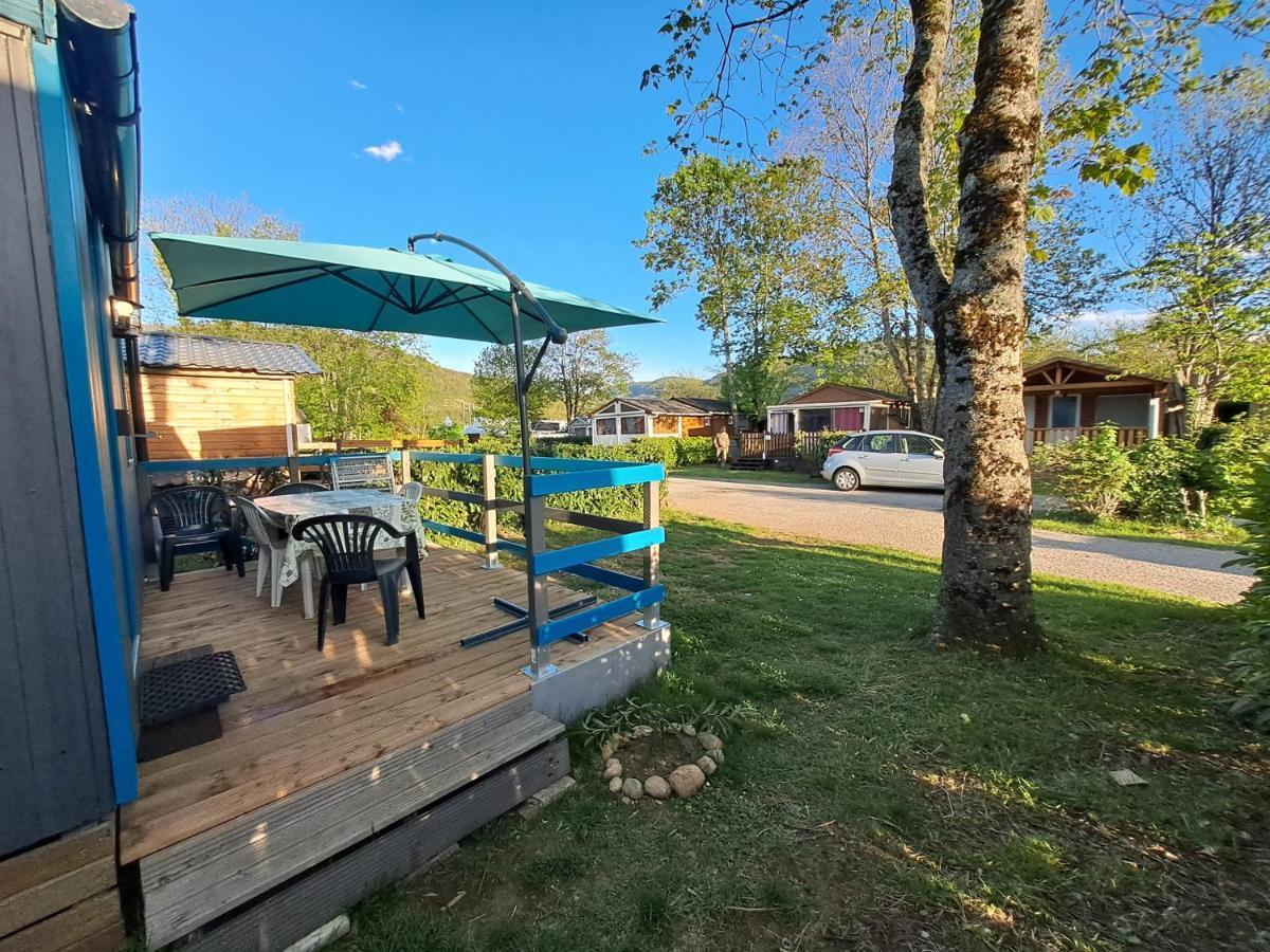 Chalet Pour 5 Personnes Equipe Sur Emplacement Privatif Dans Camping 4 Etoiles Appartenant Et Gere Par Un Particulier Foix Exterior foto