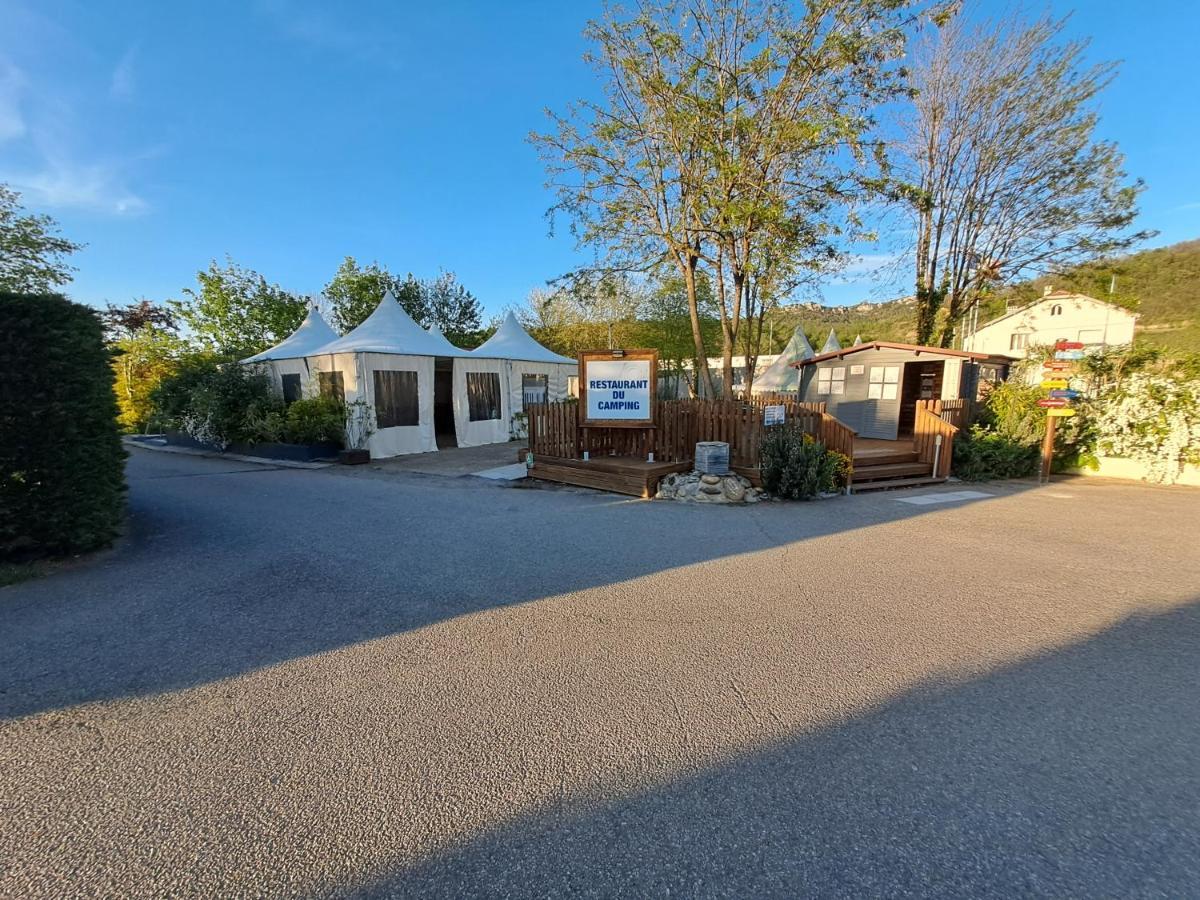 Chalet Pour 5 Personnes Equipe Sur Emplacement Privatif Dans Camping 4 Etoiles Appartenant Et Gere Par Un Particulier Foix Exterior foto