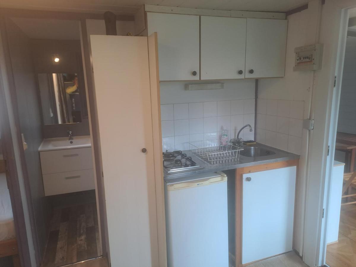 Chalet Pour 5 Personnes Equipe Sur Emplacement Privatif Dans Camping 4 Etoiles Appartenant Et Gere Par Un Particulier Foix Exterior foto